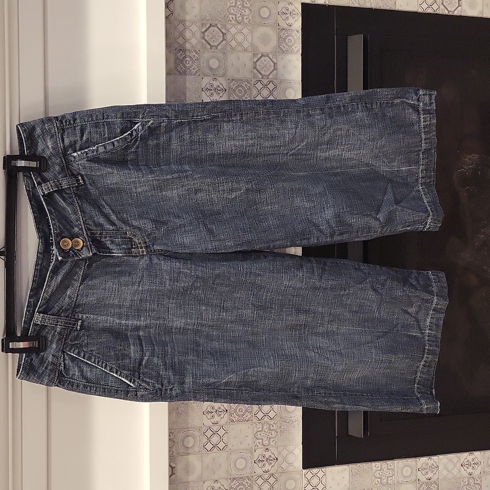 Womens Guess wide leg Capri jeans sz 30